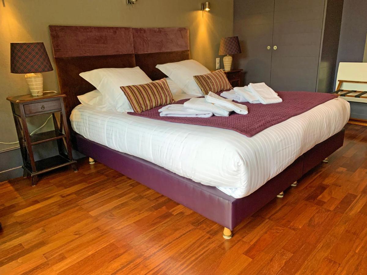 Au Pre Carre Hotel Plumergat Room photo